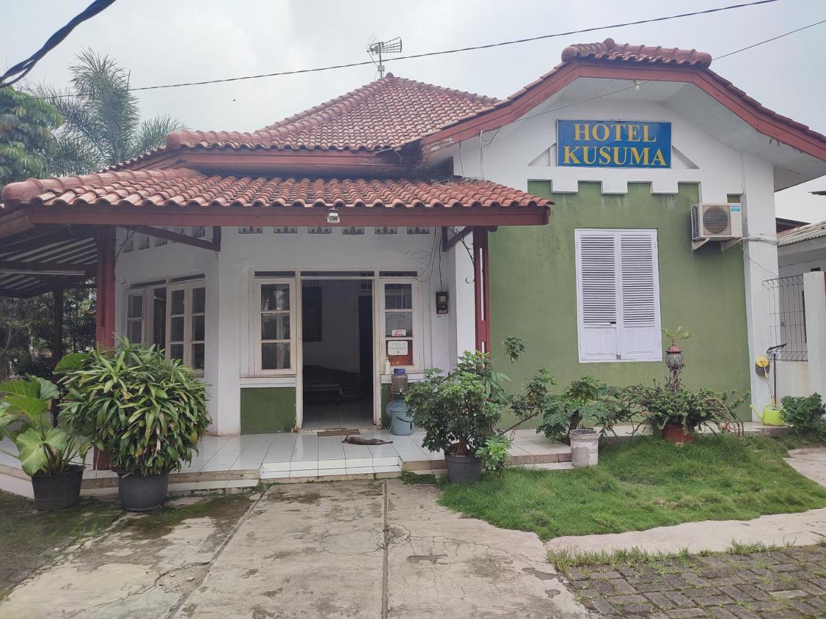 Oyo 90865 Kusuma Purwakarta