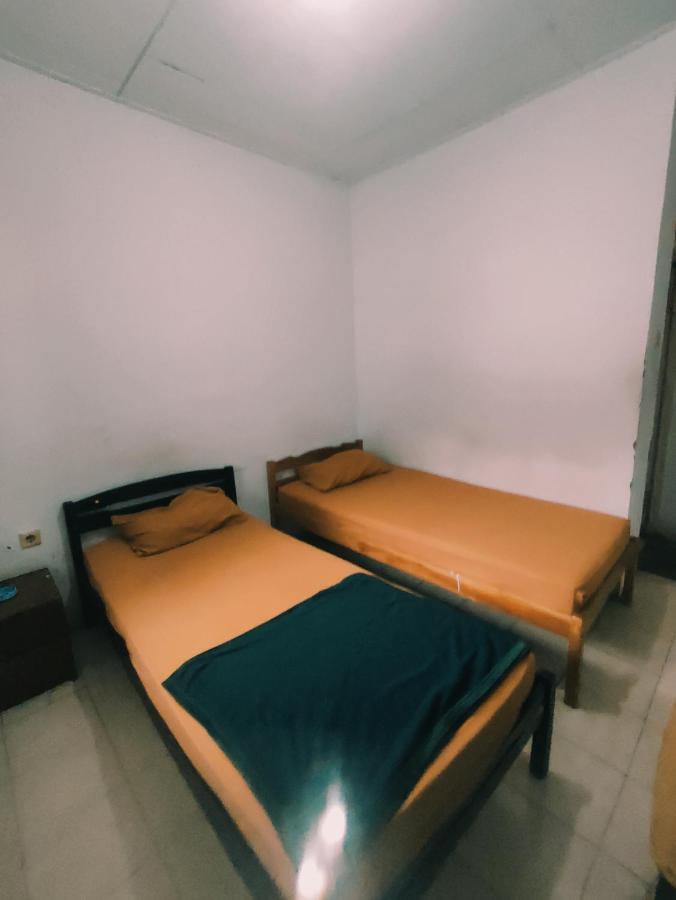 Oyo 90865 Kusuma Hotel